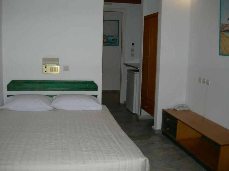 Aegeon Pension Parikia (Paros) Exterior photo